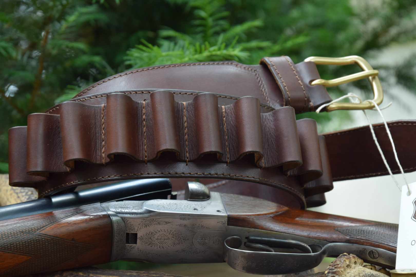 s2knife-velocita-light-handmade-belt-for-hunting-with-gun.jpg