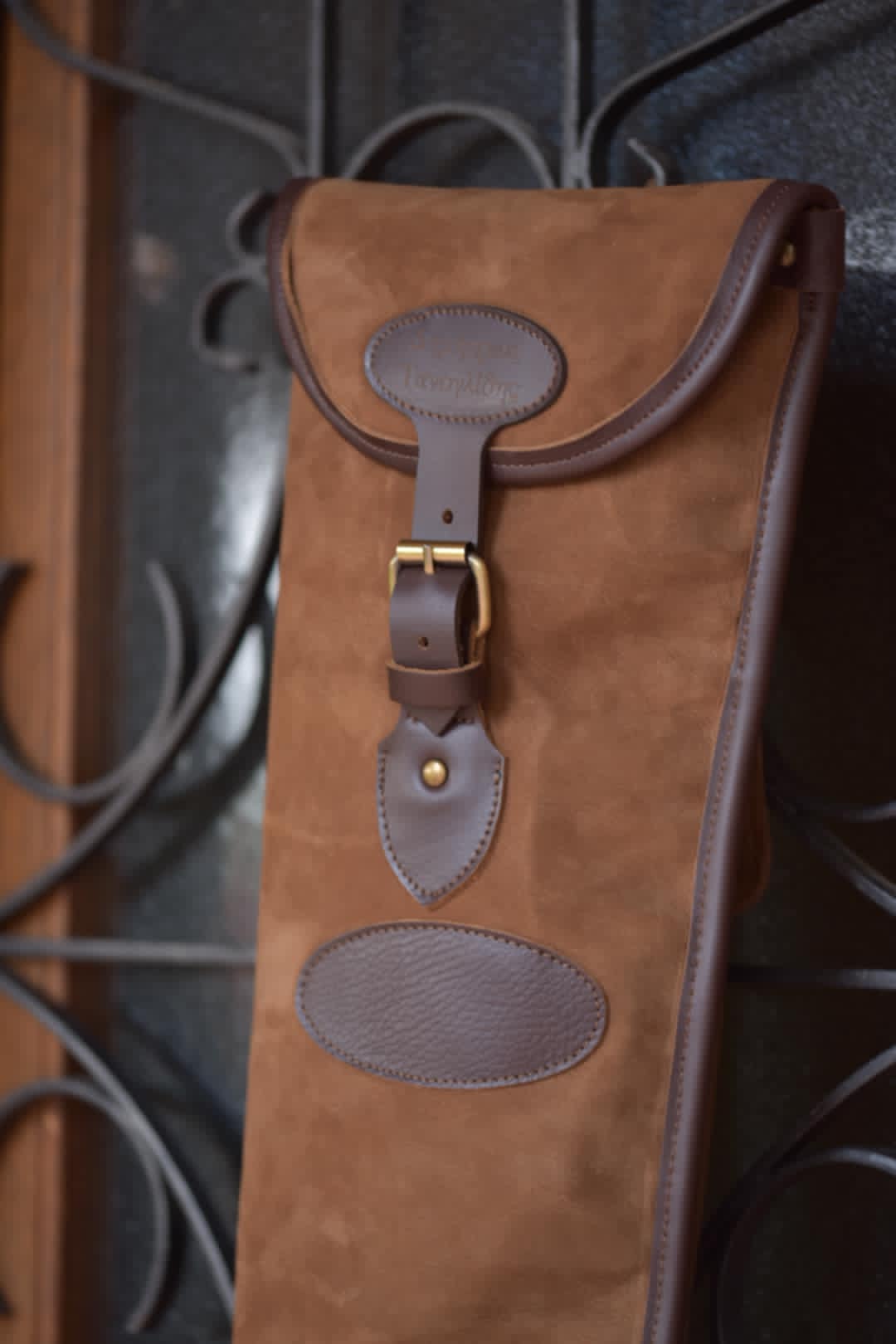 s2knife-handmade-leather-gun-case-with-no-zipper-handcrafted-premium-leather-hunting-special-case Δερμάτινη Θήκη Όπλου Χωρίς Φερμουάρ - Image 2
